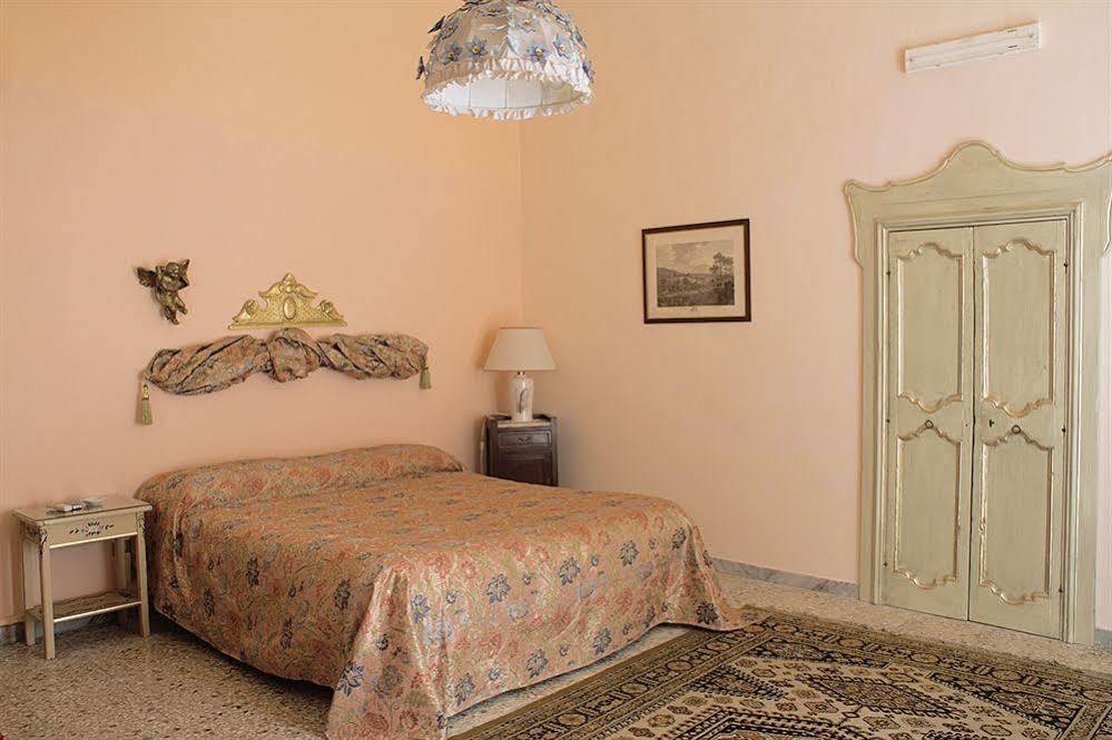 Antica Villa La Viola, Suite With Private Pool Lecce Exteriör bild